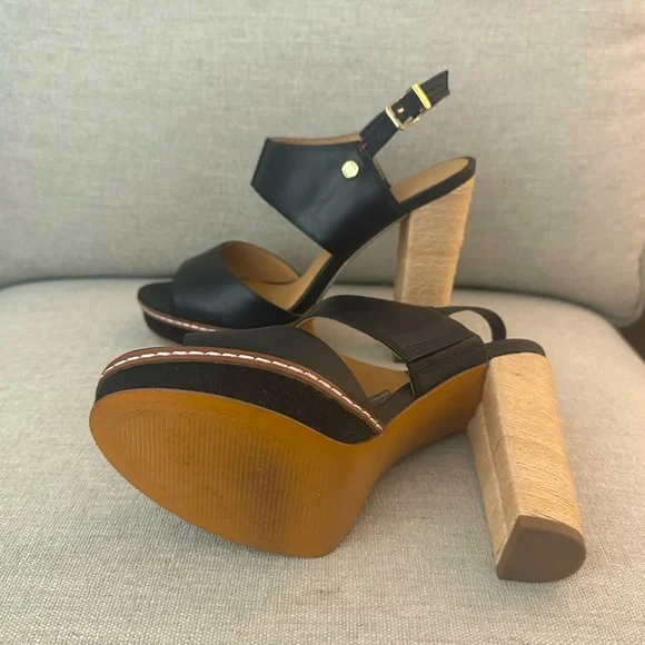 Black TH sandals. - Picture 2 of 2